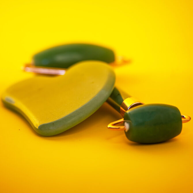 Green Jade Face Roller and Gua-Sha Set / Combo