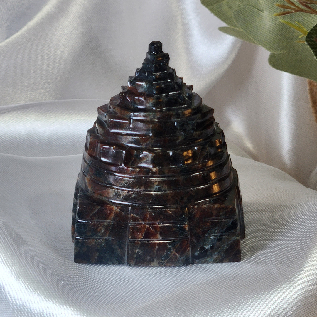 Garnet Shree Yantra