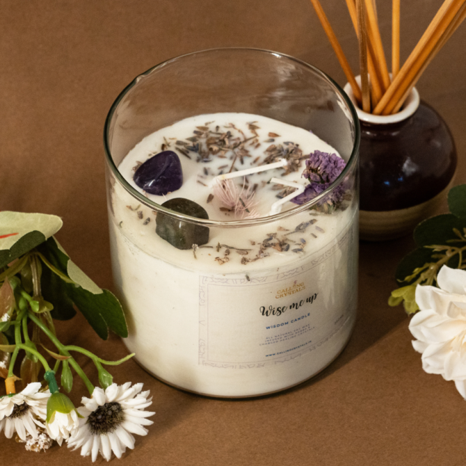 Wise me up - Herbs & Crystal Infused Candle